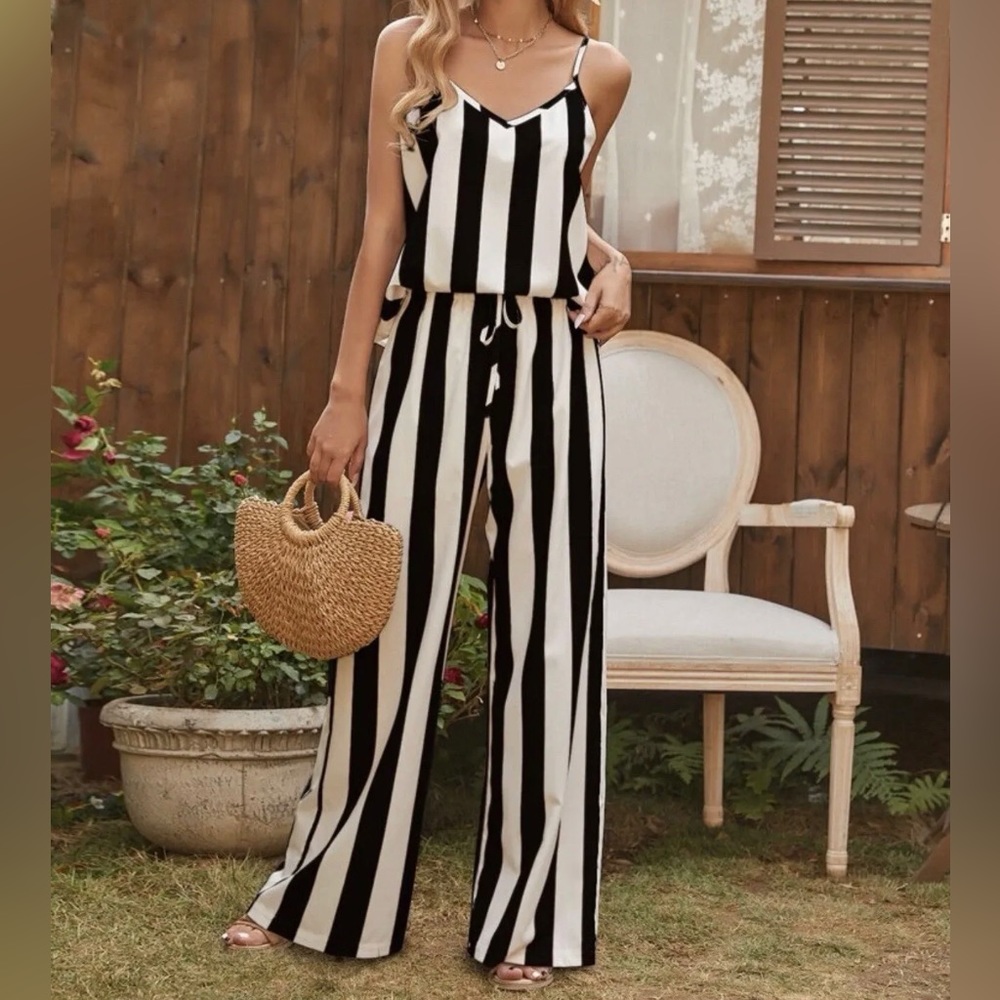 Striped Cami Top and Knot Waist Pants M